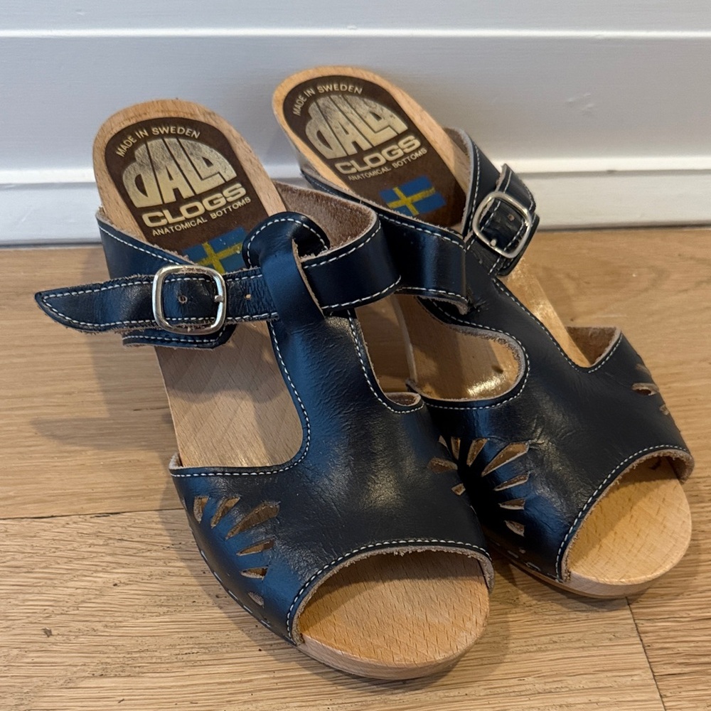 Swedish DaLa clogs T strap Leather wood sole clogs